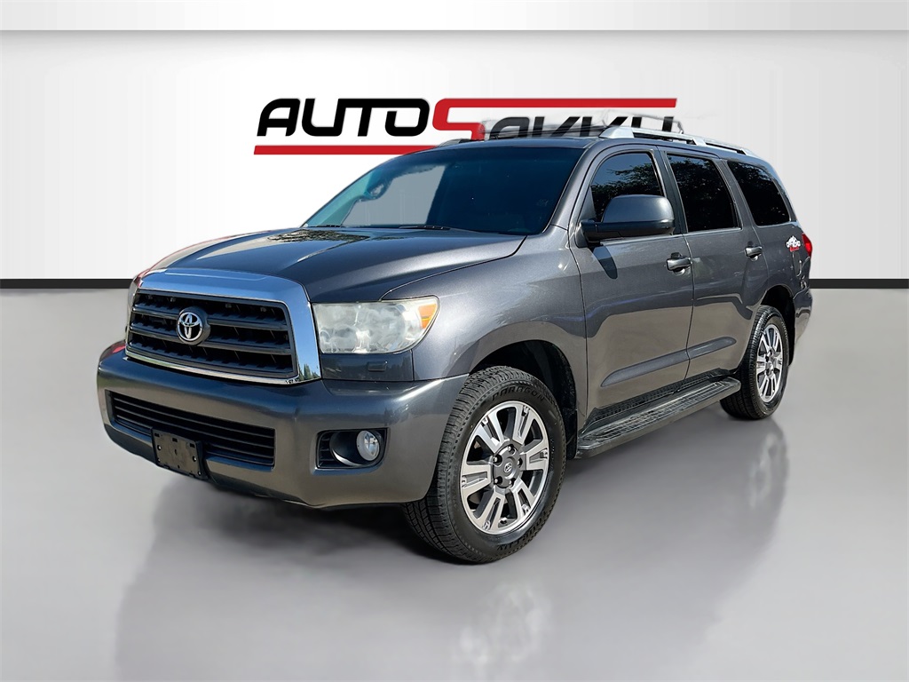 2013 Toyota Sequoia SR5 photo 3