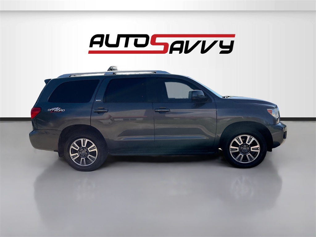 2013 Toyota Sequoia SR5 photo 8