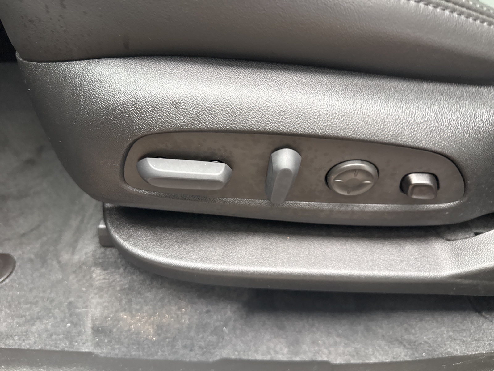 2023 Moonstone Gray Metallic Buick Enclave Avenir AWD SUV