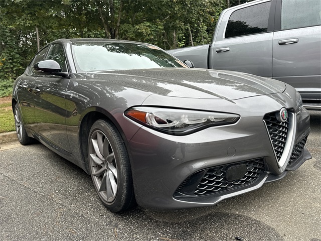 2024 Alfa Romeo Giulia Ti photo 3
