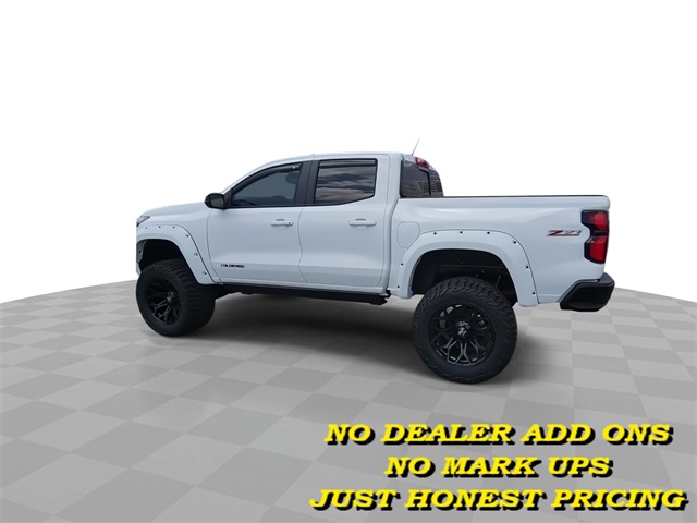 2025 Chevrolet Colorado Z71 photo 3