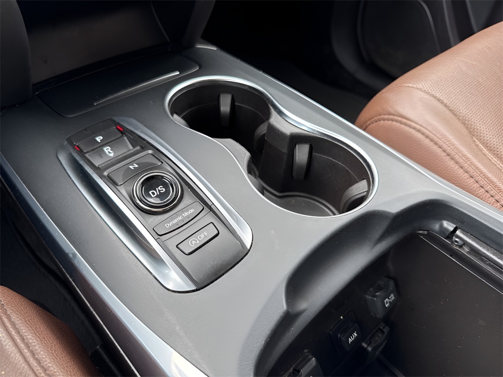 2020 Acura MDX Technology SH-AWD photo 2