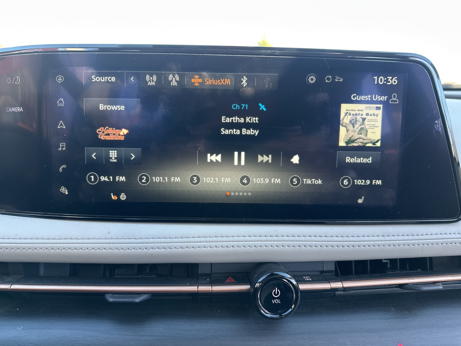 2024 Nissan ARIYA Evolve+ e-4ORCE photo 2