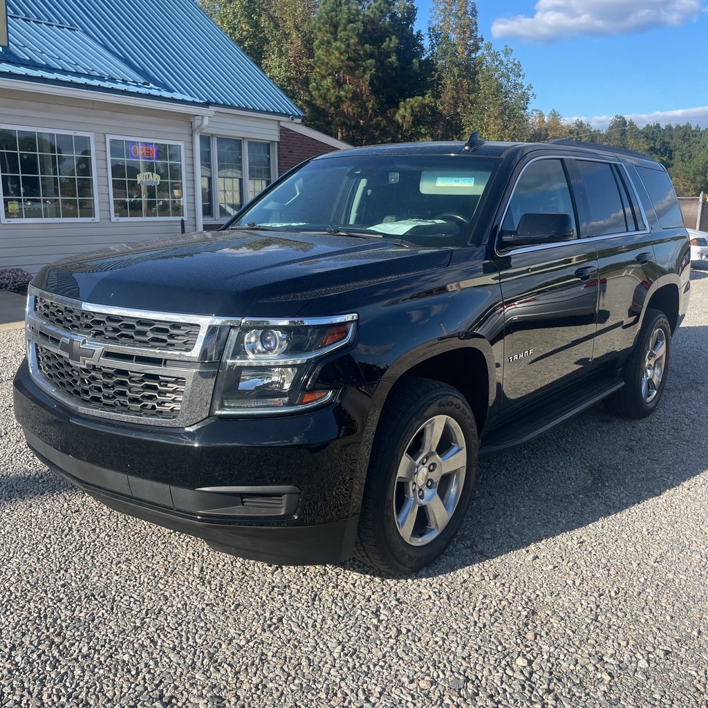 2017 Chevrolet Tahoe LT:3928Y