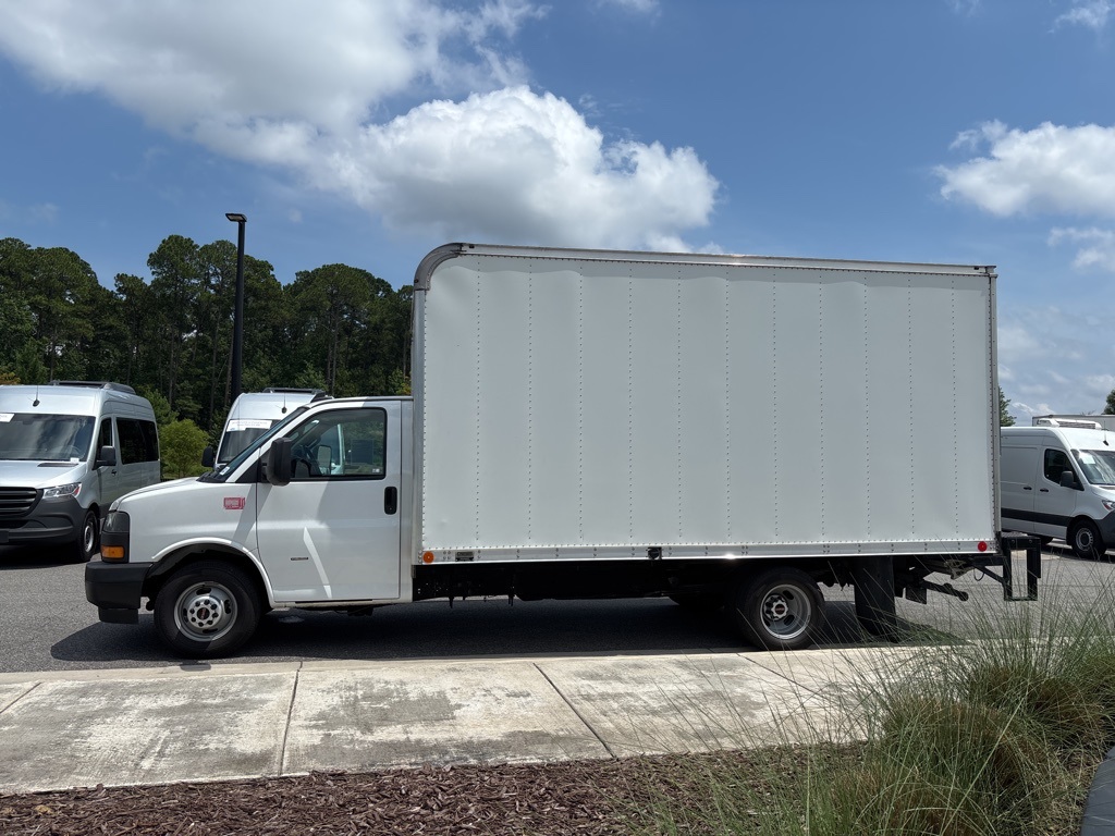 Used 2022 GMC Savana 3500 4x2 Box Truck for sale #SP1399 - photo 7