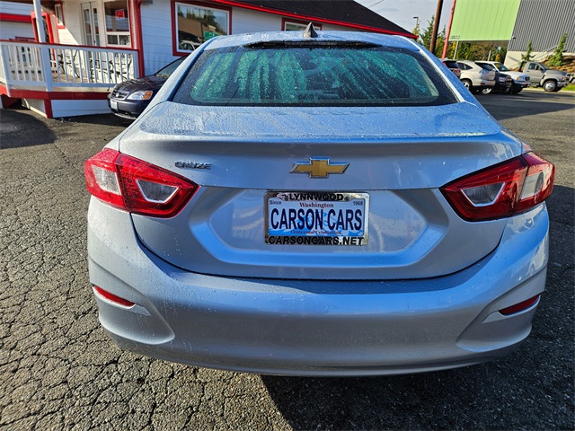 2018 Chevrolet Cruze LS photo 4