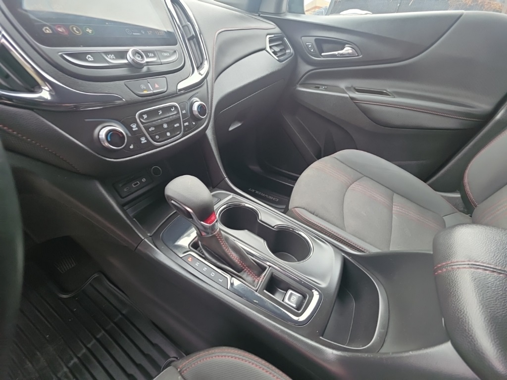 used 2024 Chevrolet Equinox car, priced at $19,595