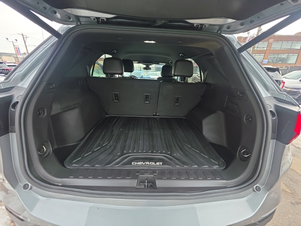 used 2024 Chevrolet Equinox car, priced at $19,595