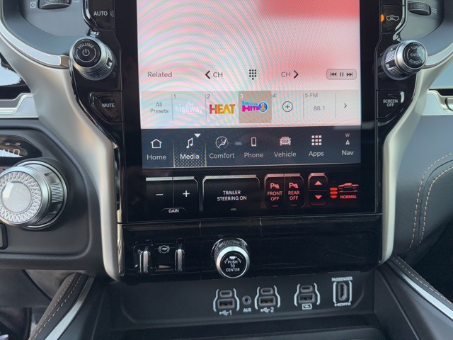 2026 Ram 1500 Express photo 25