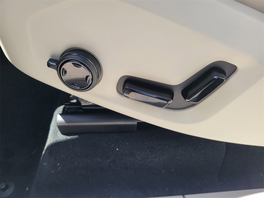 new 2026 Volvo XC90 car, priced at $73,155