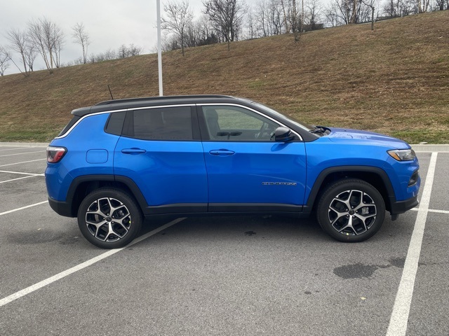 new 2026 Jeep Compass car, priced at $27,784