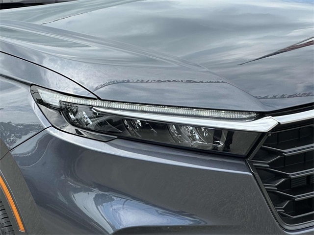 2025 Honda CR-V LX photo 2