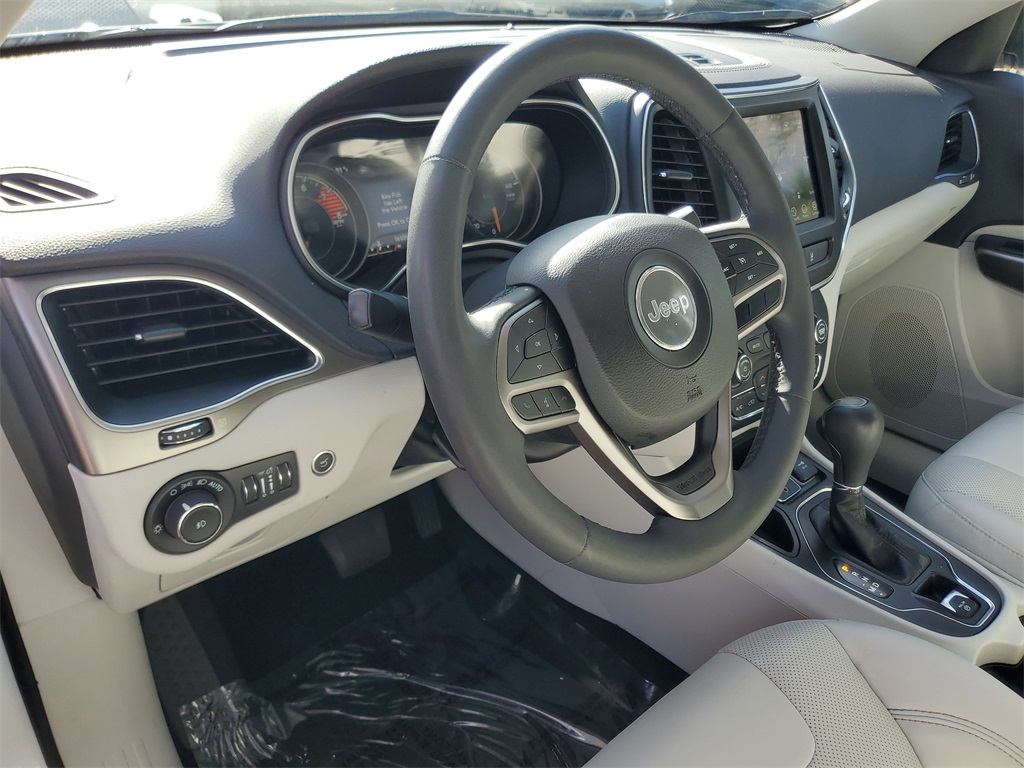 used 2022 Jeep Cherokee car, priced at $20,746