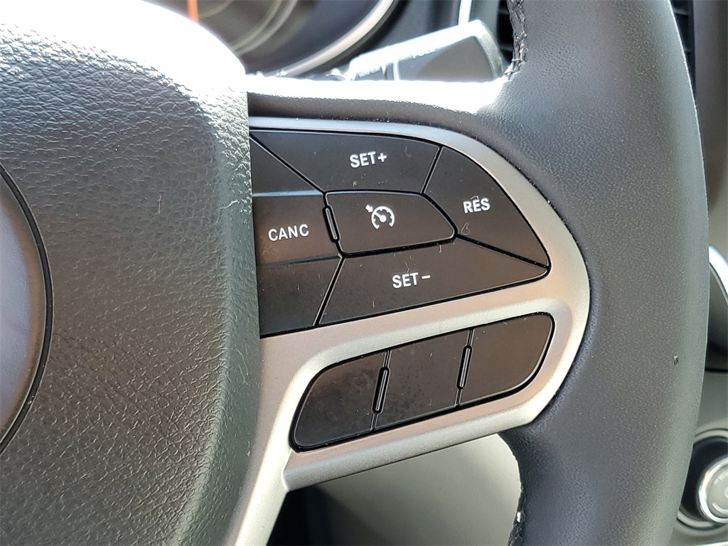 used 2022 Jeep Cherokee car, priced at $20,746