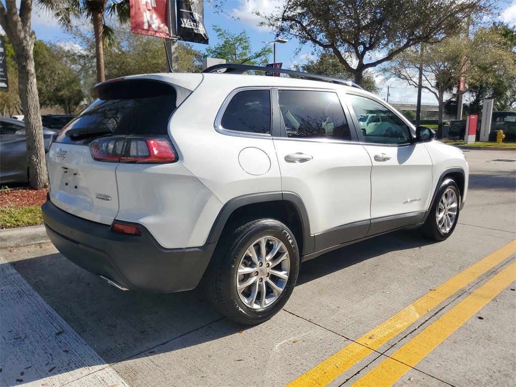 used 2022 Jeep Cherokee car, priced at $20,746