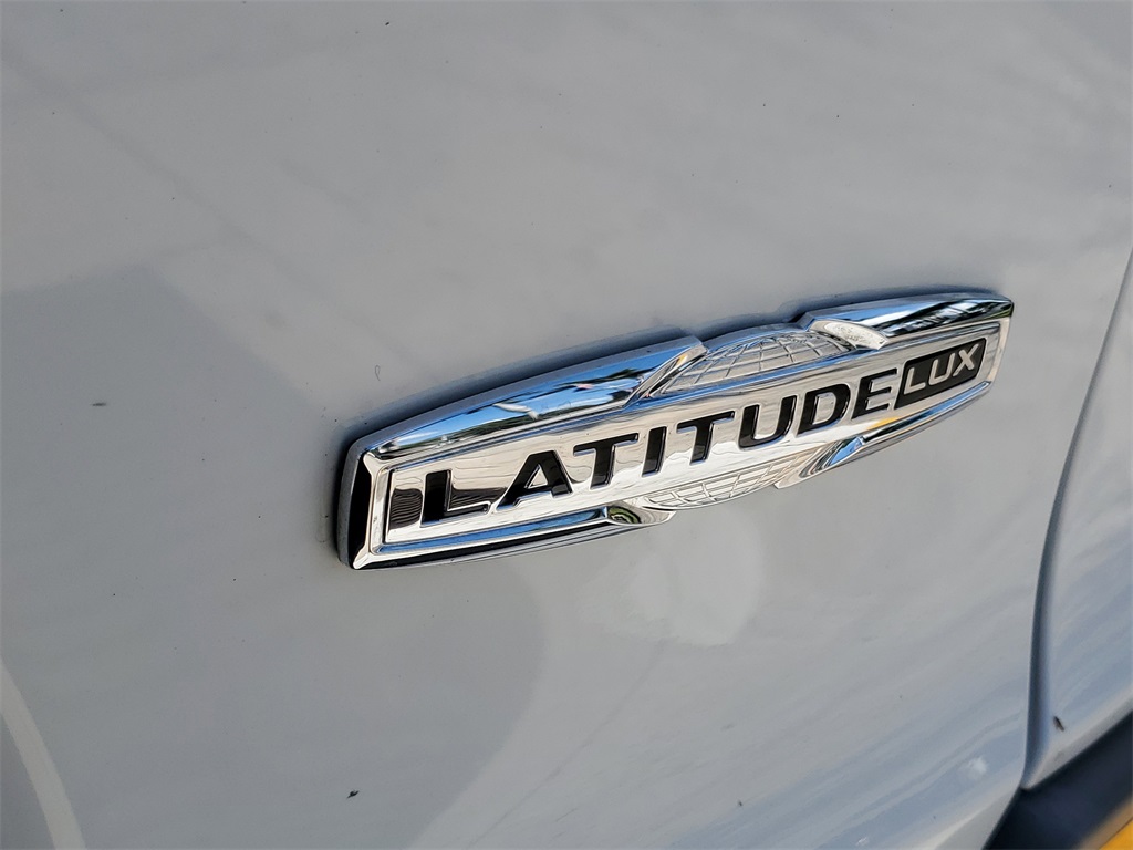 used 2022 Jeep Cherokee car, priced at $20,746