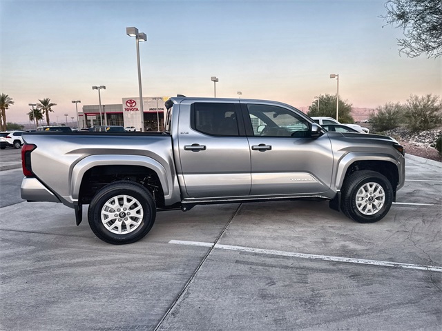 2025 Toyota Tacoma SR5 Double Cab photo 3