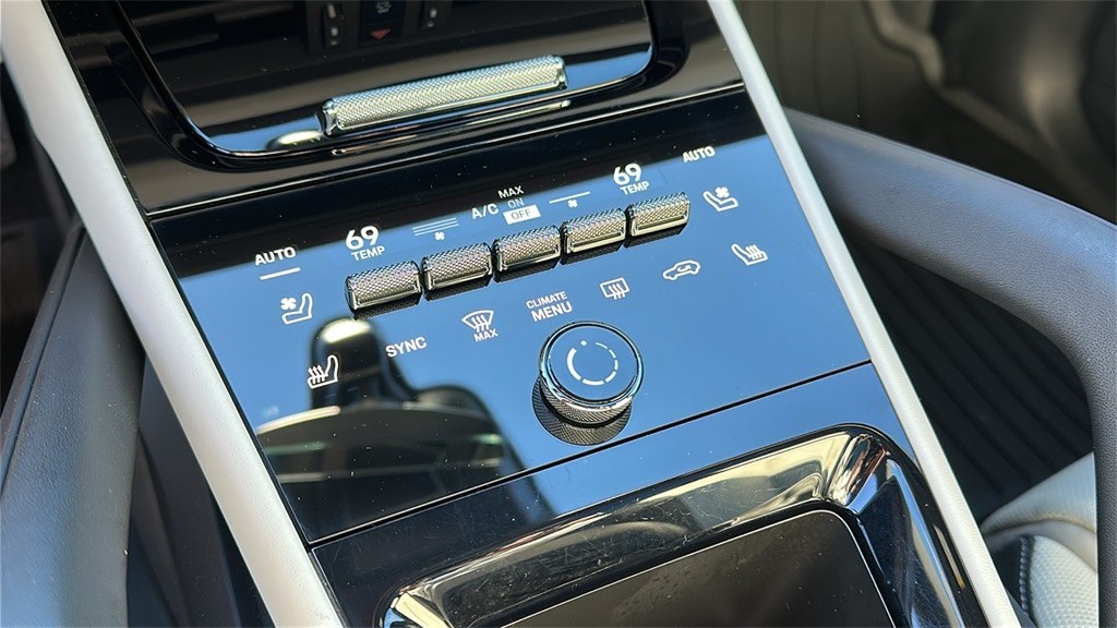 used 2024 Porsche Cayenne Coupe car, priced at $81,544