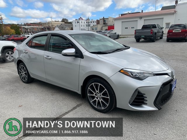 2017 Toyota Corolla SE's photo