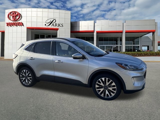 2020 Ford Escape Titanium's photo