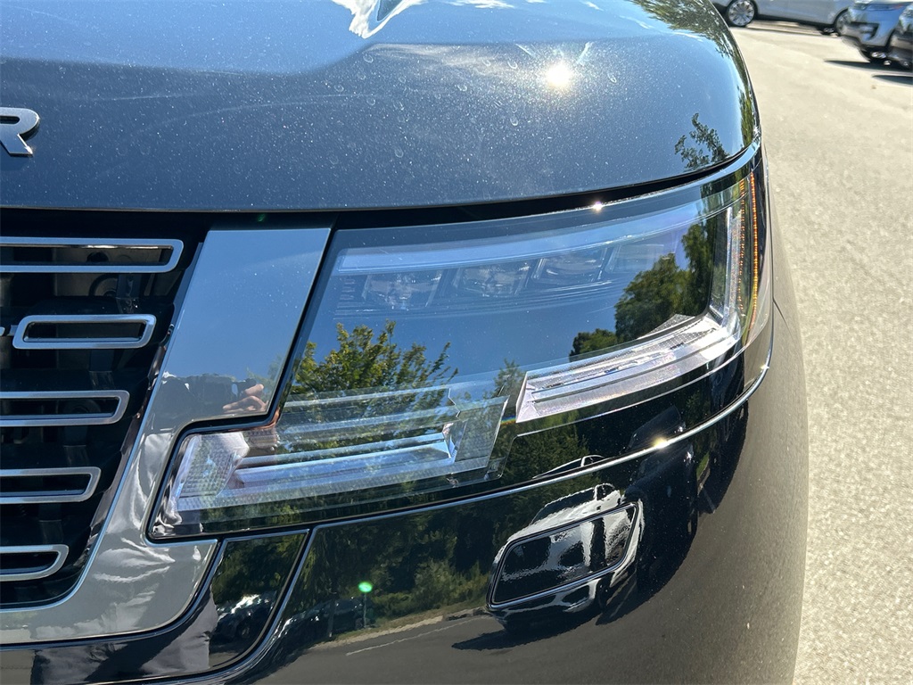 new 2025 Land Rover Range Rover Plug-In Hybrid car, priced at $137,175