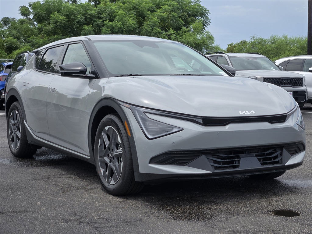 2025 Kia EV6 GT-Line photo 2