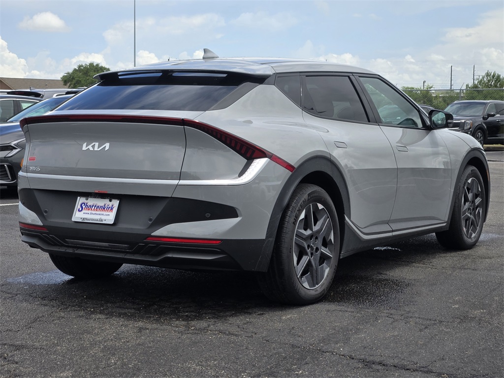 2025 Kia EV6 GT-Line photo 4