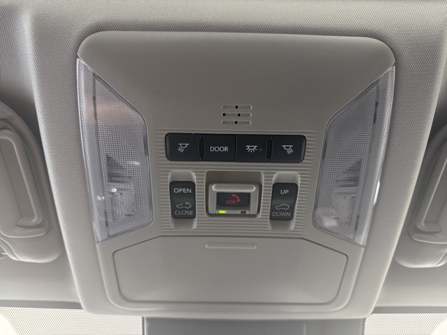 2025 Toyota RAV4 XLE photo 14