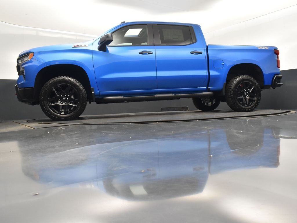 2025 Riptide Blue Chevrolet Silverado 1500 LT Trail Boss 4X4 Truck