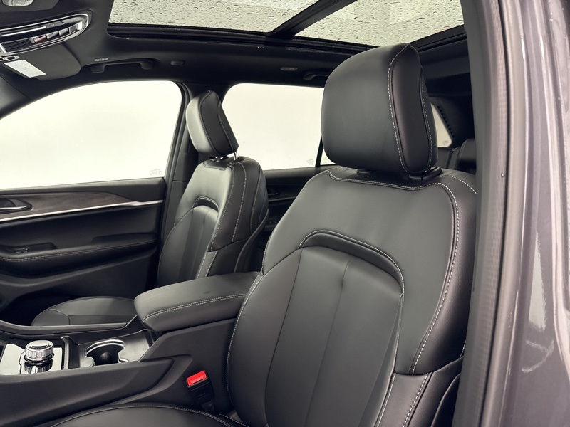 New 2025 Jeep Grand Cherokee SUV