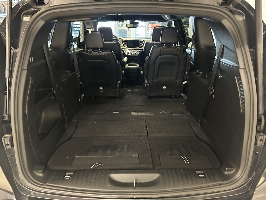 used 2025 Chrysler Pacifica car, priced at $29,880