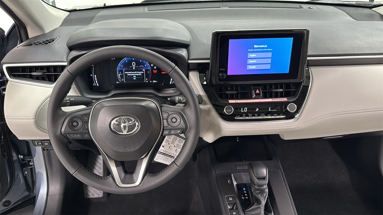 2026 Toyota Corolla Cross LE photo 9