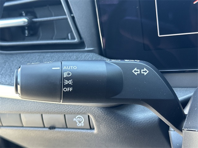2025 Gun Metallic Nissan Kicks SV FWD SUV
