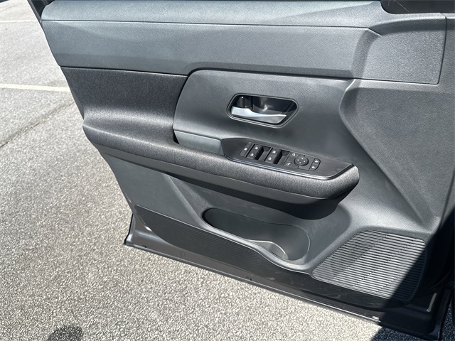 2025 Gun Metallic Nissan Kicks SV FWD SUV