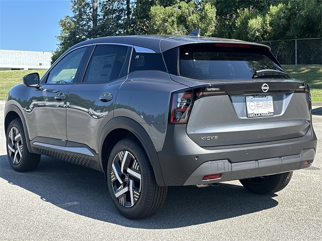 2025 Gun Metallic Nissan Kicks SV FWD SUV