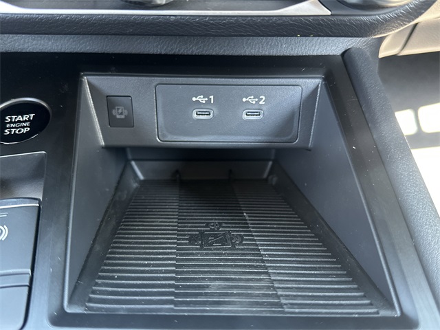 2025 Gun Metallic Nissan Kicks SV FWD SUV