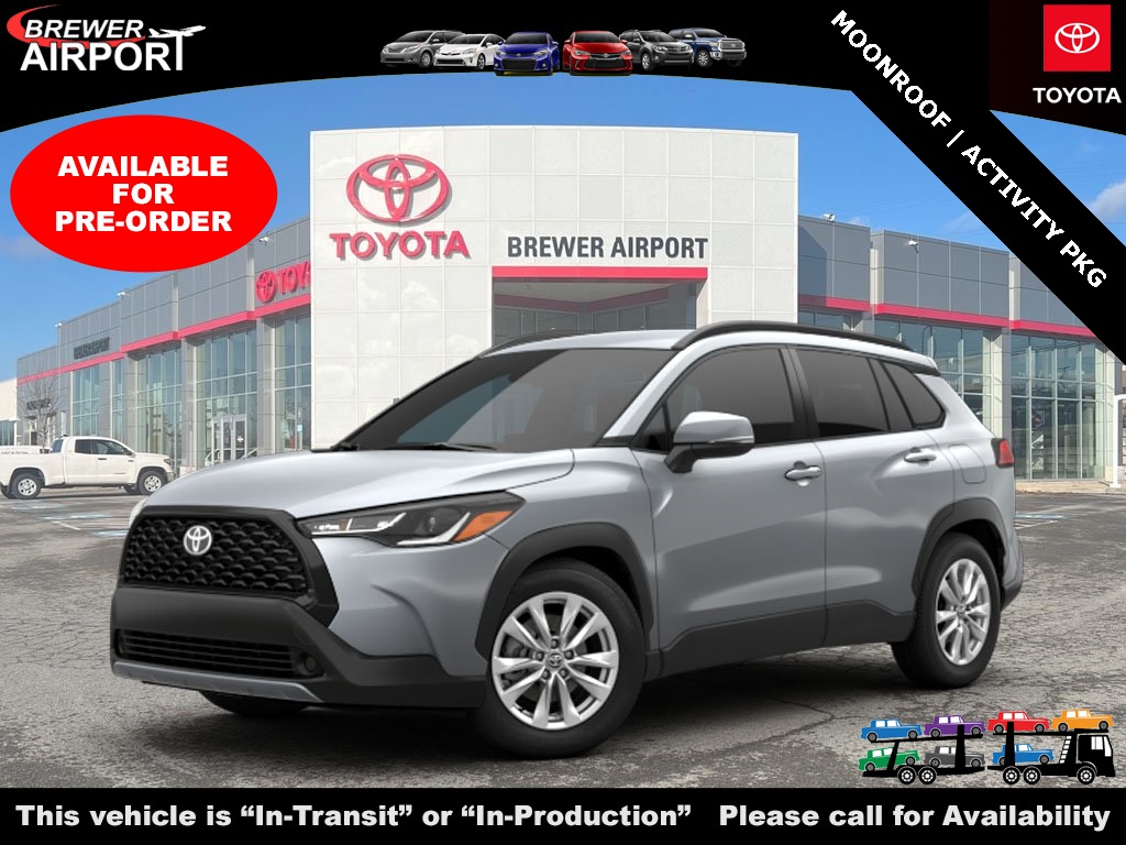 2026 Toyota Corolla Cross LE's photo