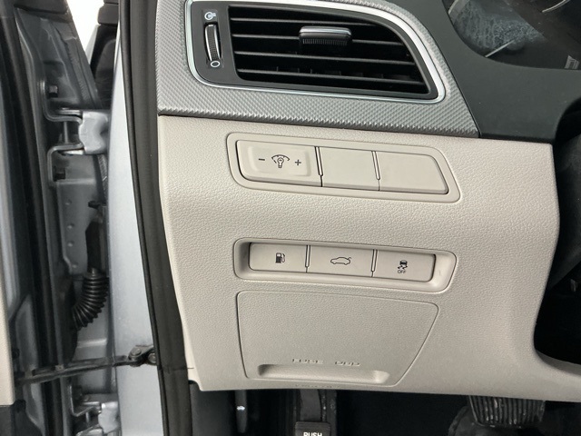 used 2015 Hyundai Sonata car, priced at $9,495