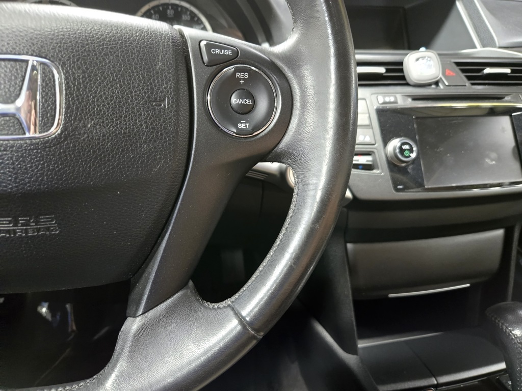 2013 Honda Crosstour EX-L V6 photo 16