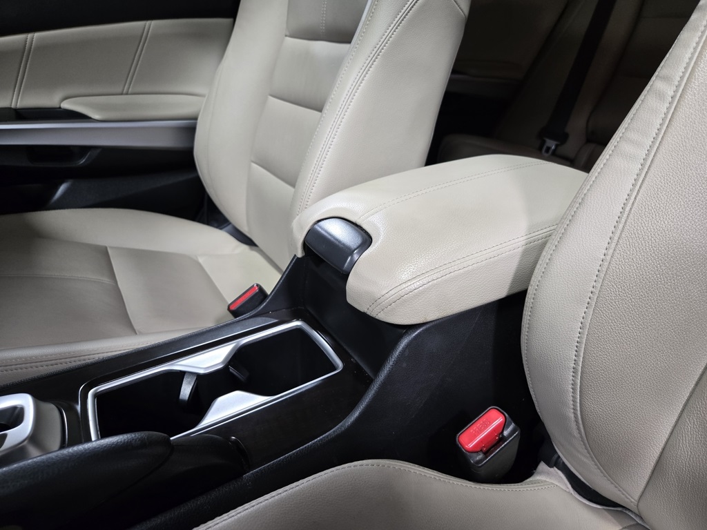 2013 Honda Crosstour EX-L V6 photo 30