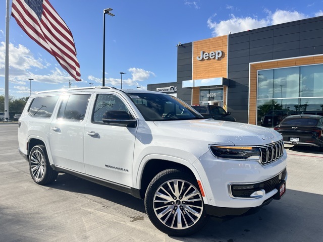 2025 Jeep Wagoneer L Series II's photo