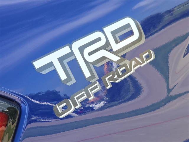 2025 Toyota Tacoma TRD Off-Road Double Cab photo 8