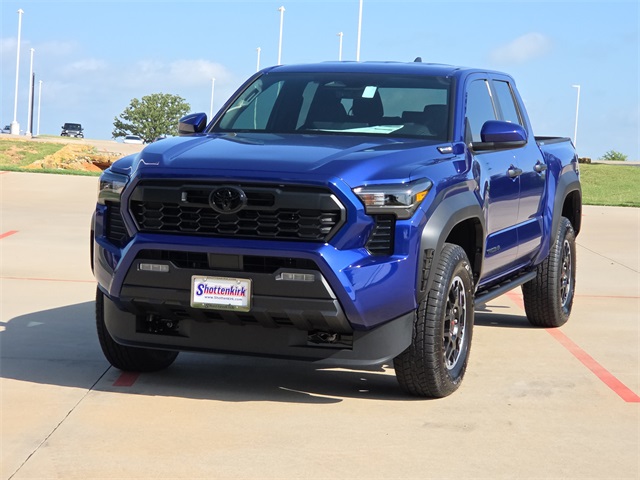 2025 Toyota Tacoma TRD Off-Road Double Cab photo 2