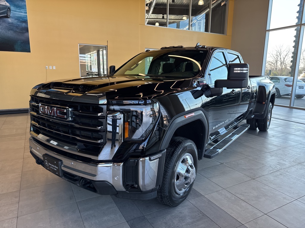 2025 GMC Sierra 3500HD SLE's photo