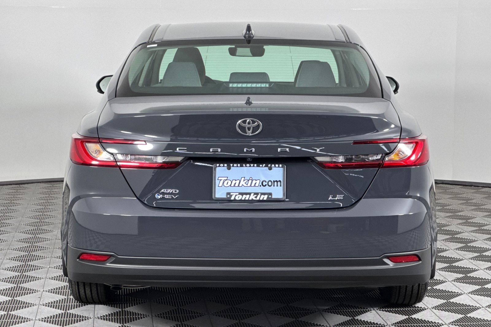 2025 Toyota Camry LE photo 5