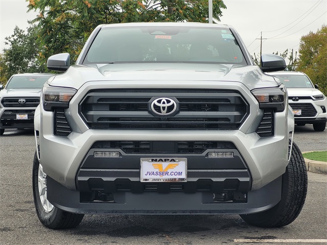 2025 Toyota Tacoma SR5 Double Cab photo 2
