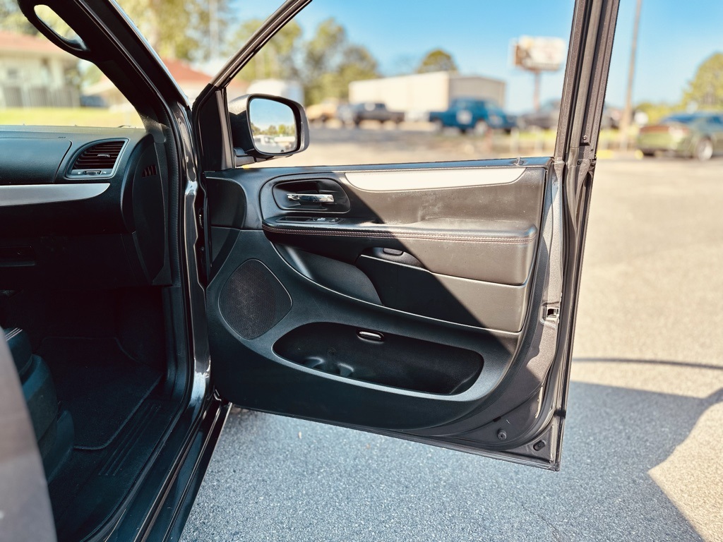 2019 Dodge Grand Caravan GT photo 18