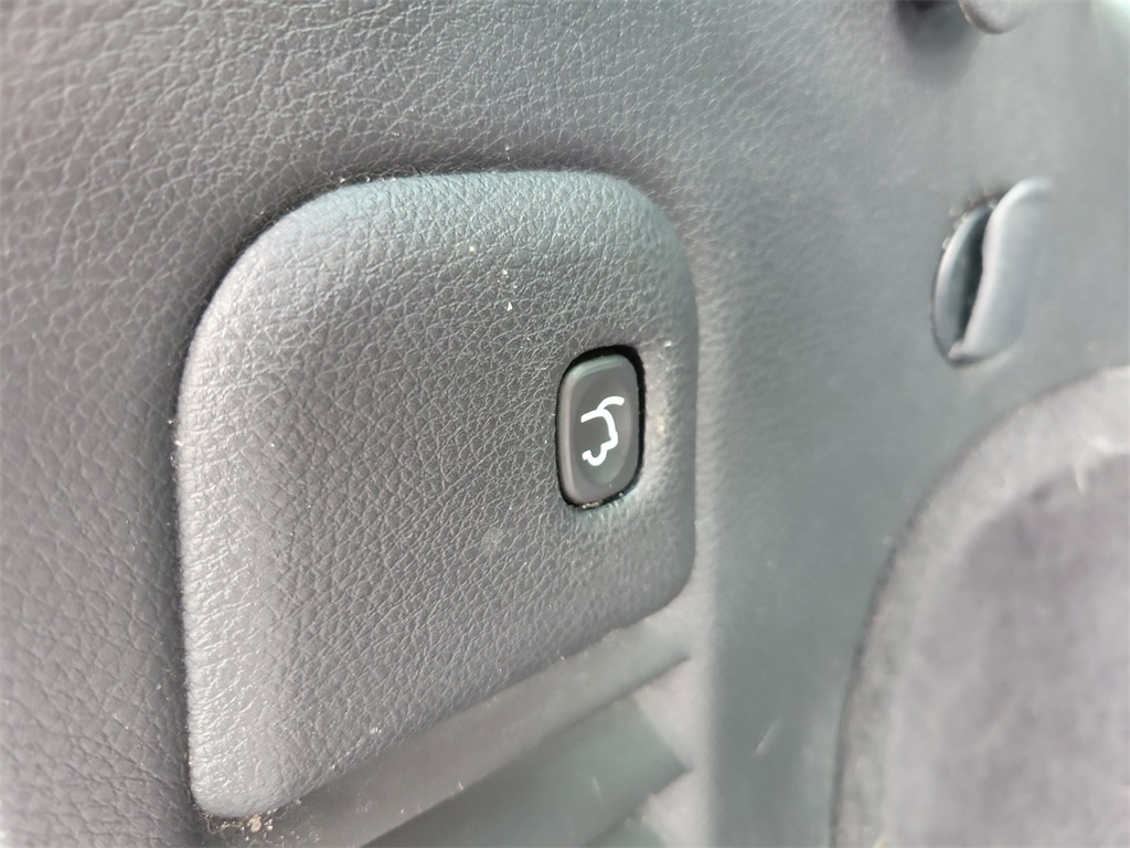 used 2015 Jeep Grand Cherokee car, priced at $30,998