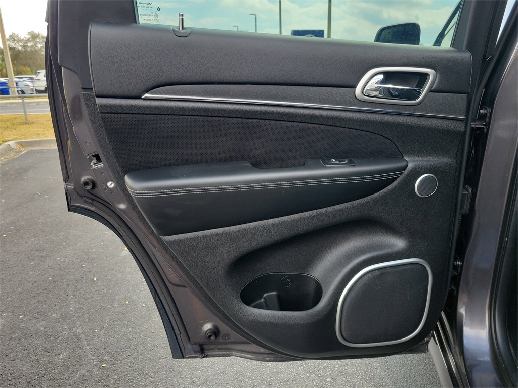 used 2015 Jeep Grand Cherokee car, priced at $30,998