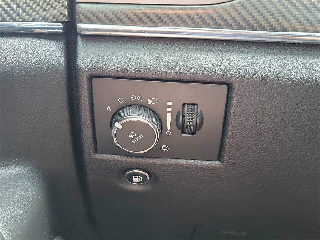 used 2015 Jeep Grand Cherokee car, priced at $30,998